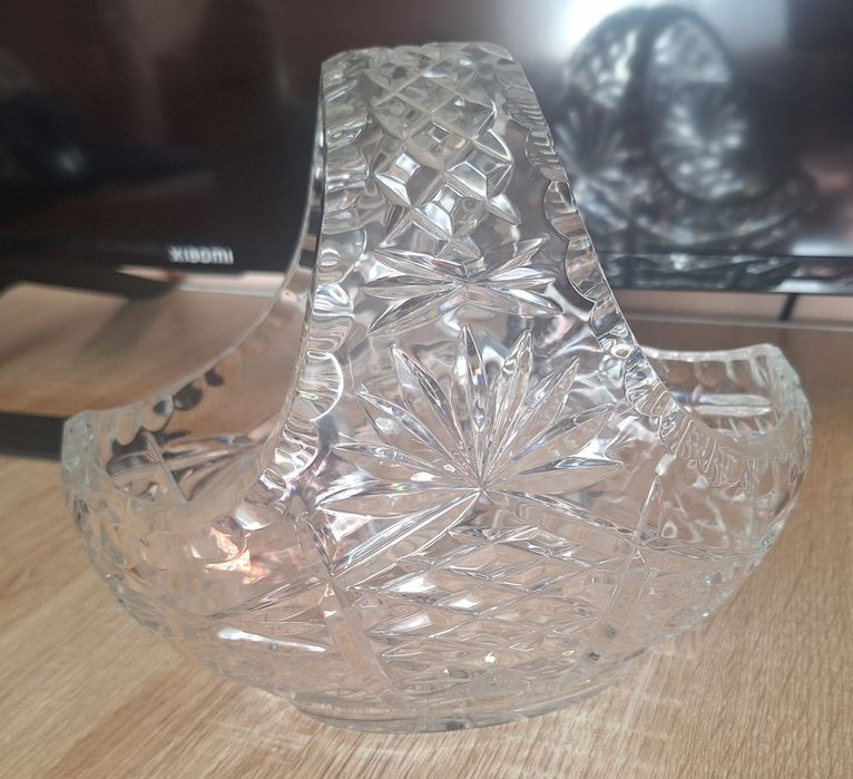 Хрустальная корзинка.