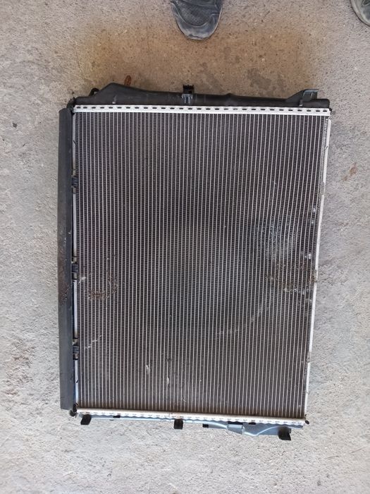 Воден радиатор mercedes w222