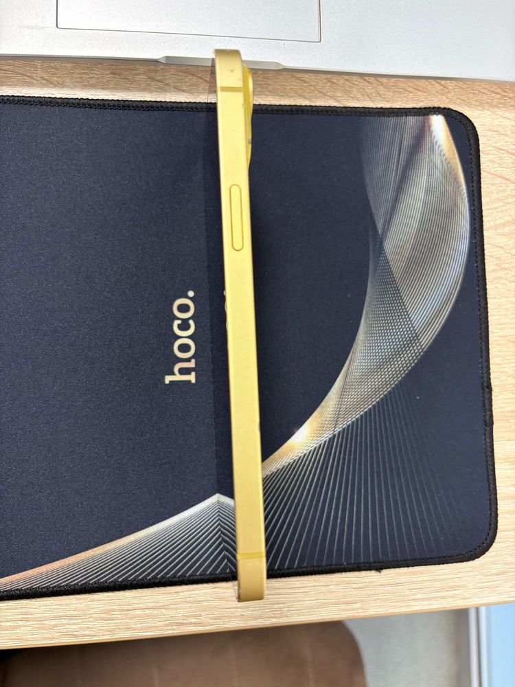 iPhone 14 plus в отличном состоянии