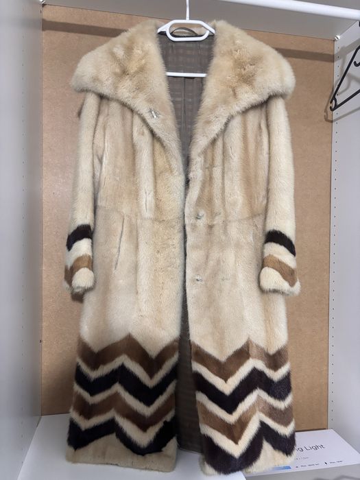 Palton din blana de nurcă deschisa(mink)
