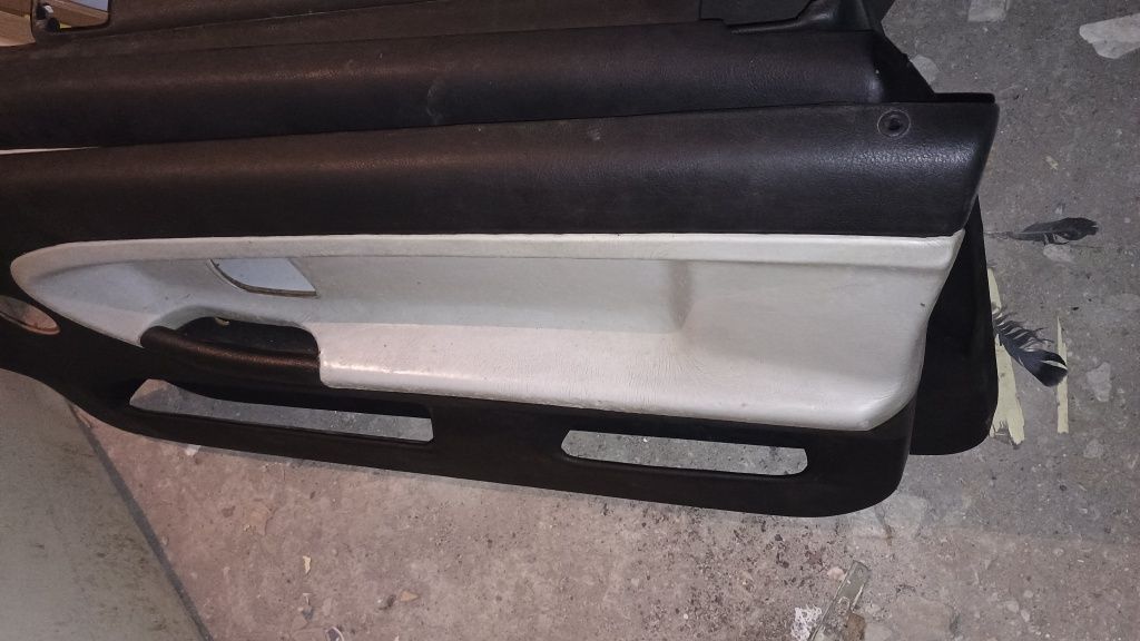 Седалки за БМВ е36 bmw e36 купе  с кори врати