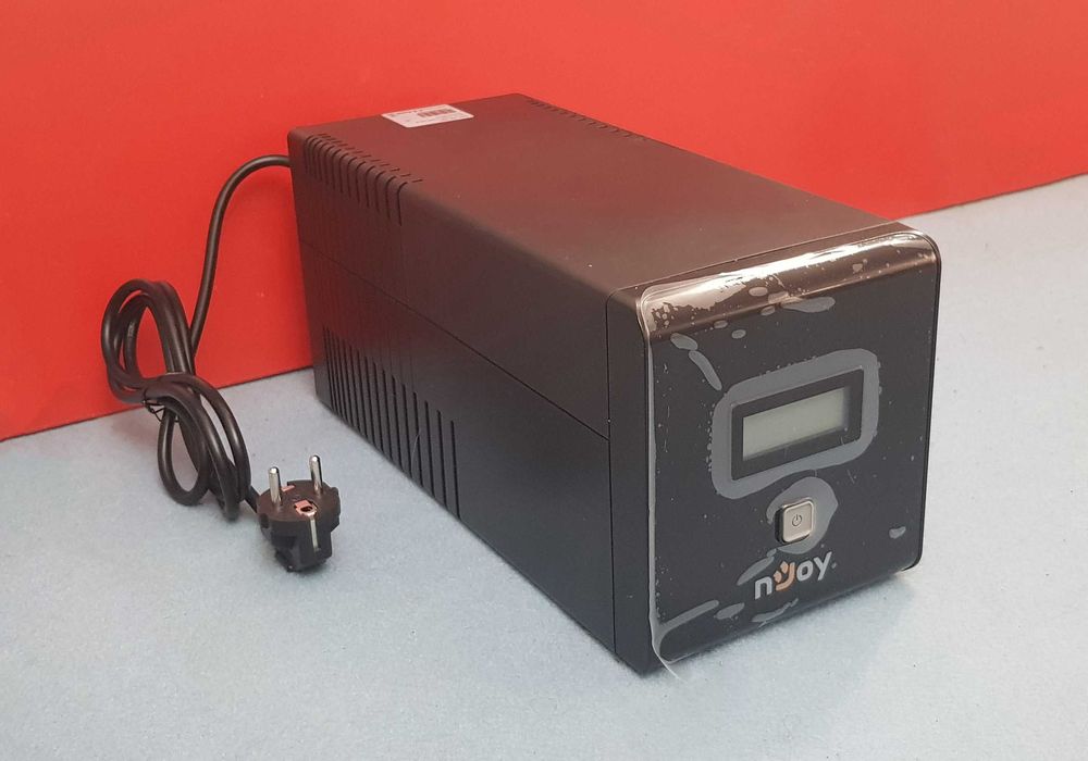 UPS nJoy ISIS 1000L nefolosit - posibil sa aiba bateriile epuizate