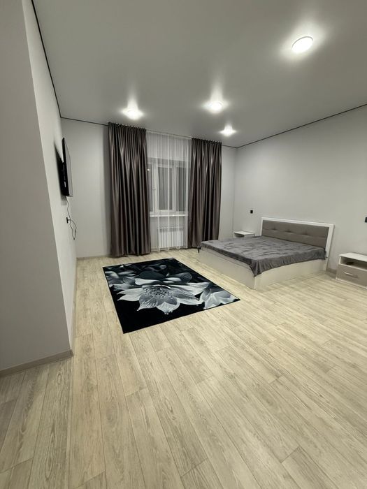 1-комнатная посуточно КЖБИ