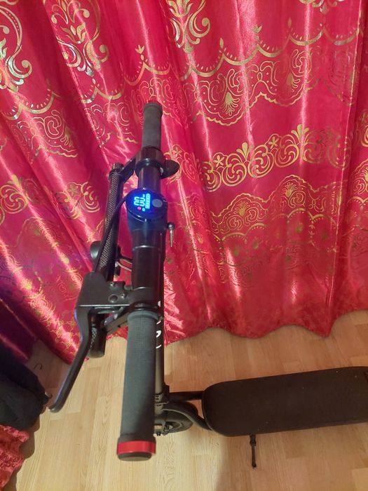 Vând / Schimb cu Telefon Trotinetă Electrică