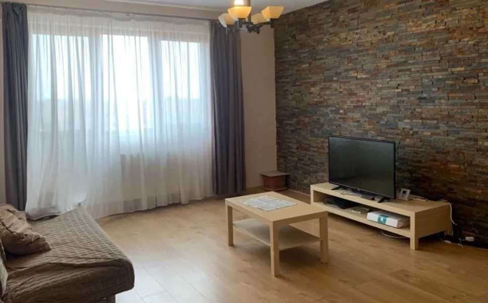 Двустаен апартамент под наем в Каменица 2