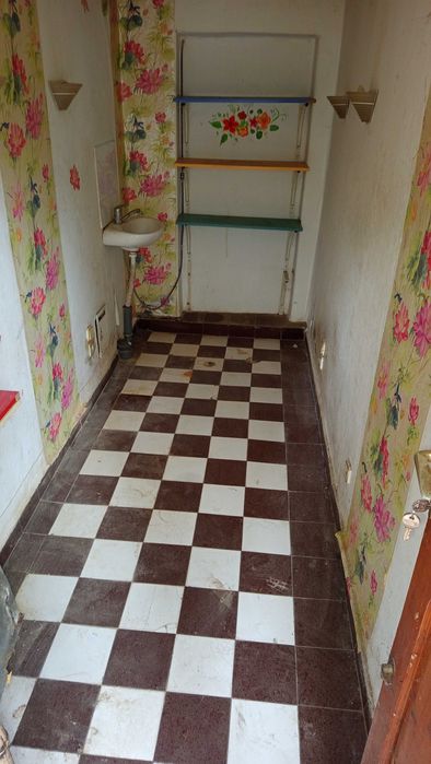 Стая  10кв метра ток вода подово  щора заключване