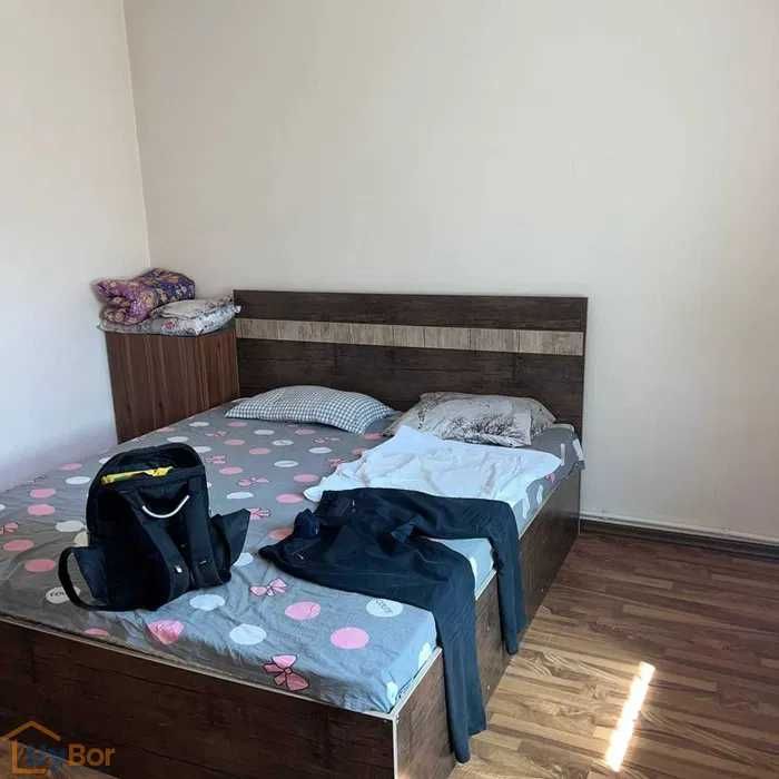 Срочно сдается дом-дача 3 комнаты,12 соток.Янгибазар.