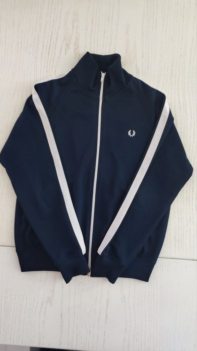 Fred Perry Оригинални Суичъри - размер M