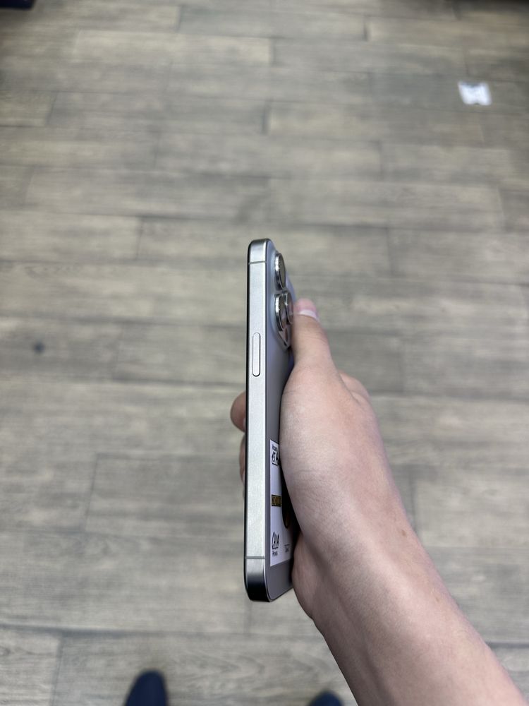 Iphone 15 Pro nasiya savdo bor