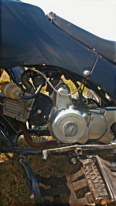 Vând ATV 125cc 3+1