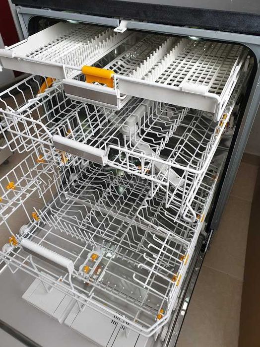 Съдомиялна Miele Кафява - LED - Auto Open - Частично Вграждане 60см