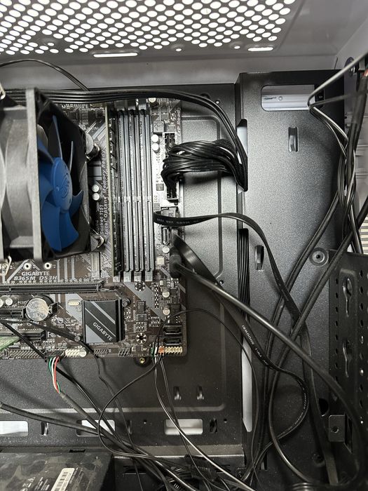 Системник Core 7-8 Ozu 16 DDR 4 SSD 512