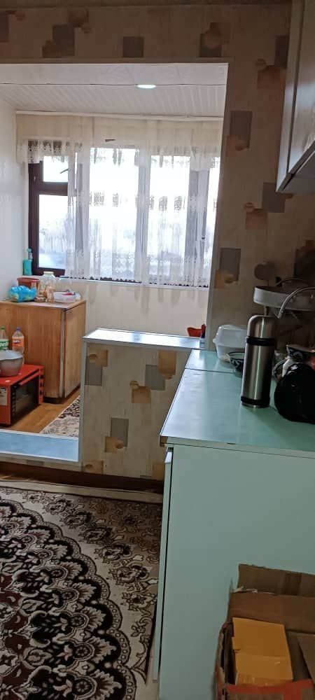 Срочно продается 2 ком квартира в 8 мкр 4 этаж можно через ипотеку