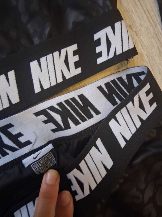 Nike оригинален спортен комплект дамски