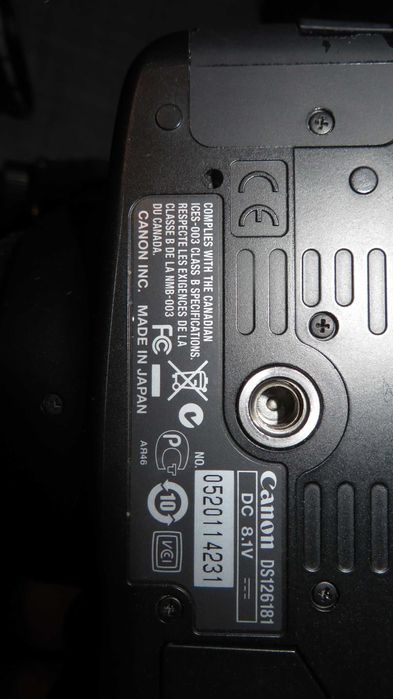 Комплект Canon с три обектива, филтри и две чанти