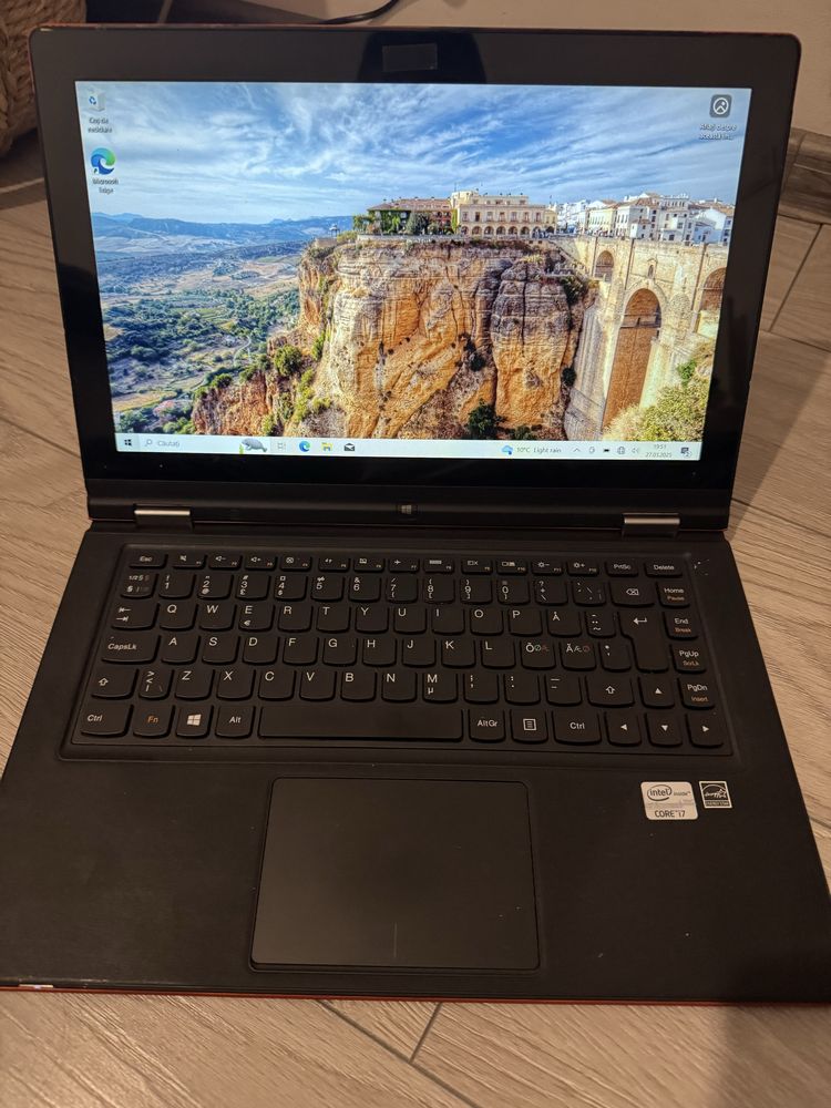 Laptop Lenovo i7 touchscrenn