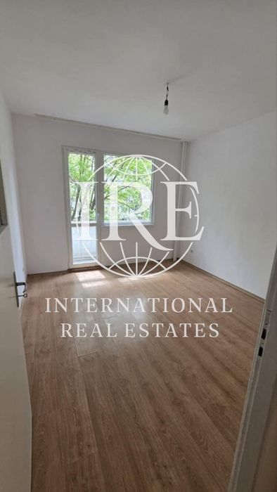 Продава се Тристаен апартамент в Варна, Чайка - 75 кв.м за 2720 €/кв.м - Снимка #4