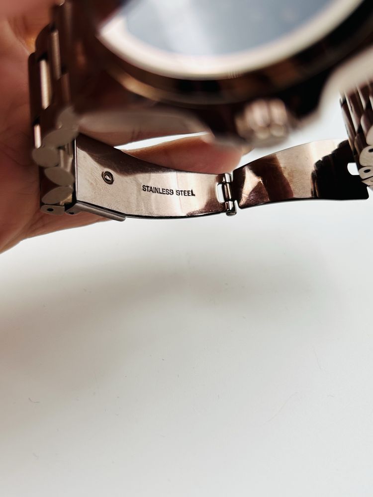Michael Kors смард часовник