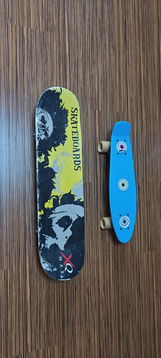 2× Skateboard baieti