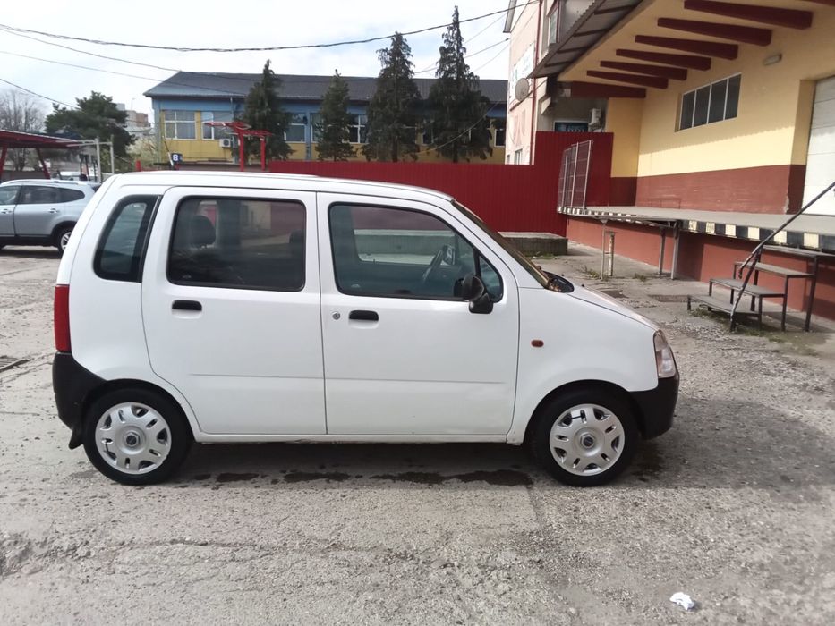Opel Agila 1.1 Benzină – Economică, Spațioasă