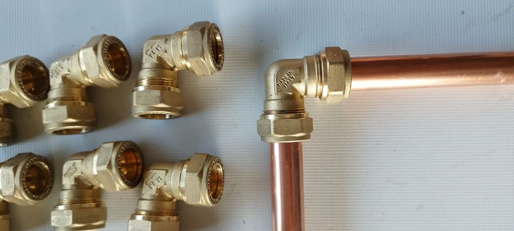 Racorduri compresie cupru 18mm