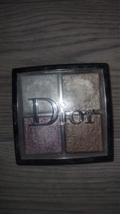 Хайлайтер DIOR  продам, оригинал сияет