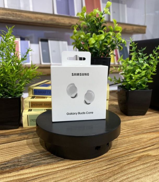 Наушники Samsung Buds Core белый
