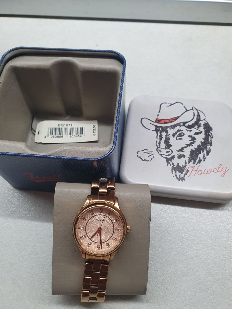 Часовник Fossil BQ1571
