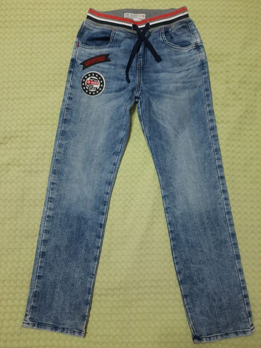 Продам джинсы в отличном состоянии.