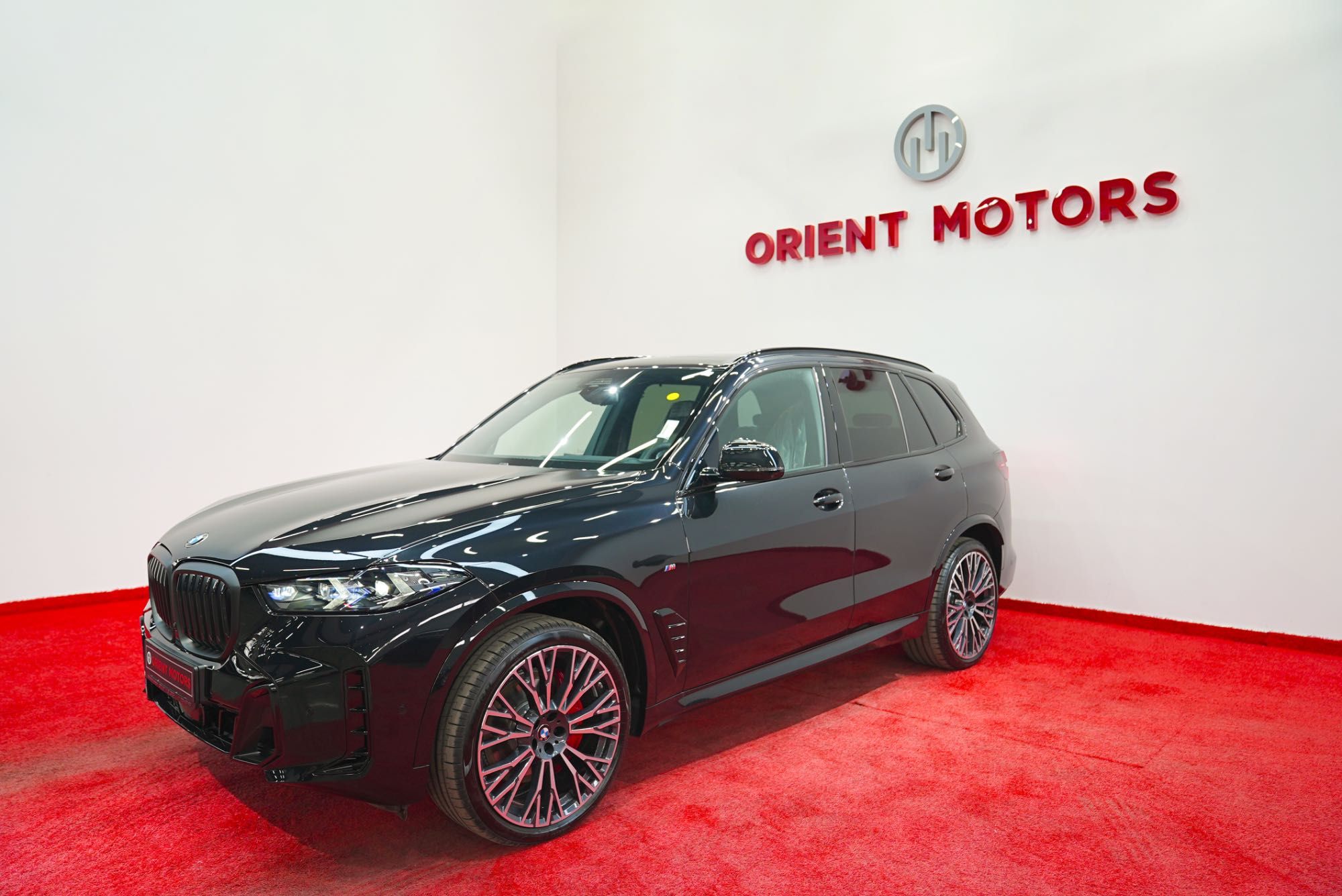 Новый Bmw X5 xDrive40i Facelift 2025