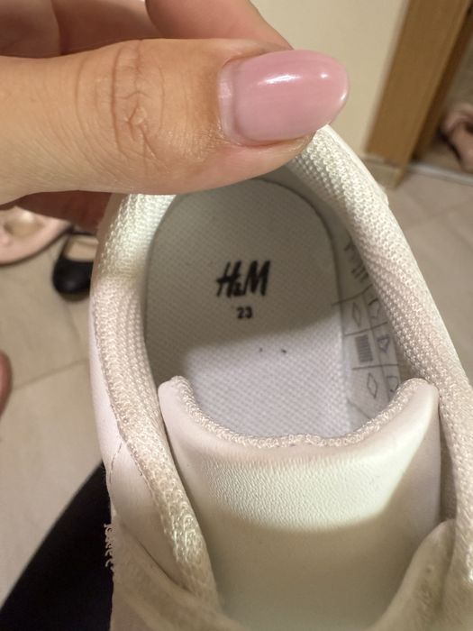Pantofi albi marca h&m
