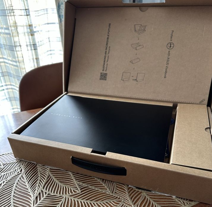 Vand/Schimb Asus Vivobook OLED 3K Nou Garantie Factura, doar Bucuresti