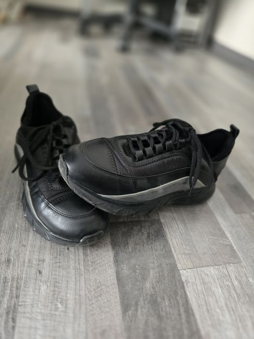 Дамски маратонки.