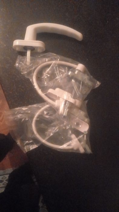 Ручка для окна пластик