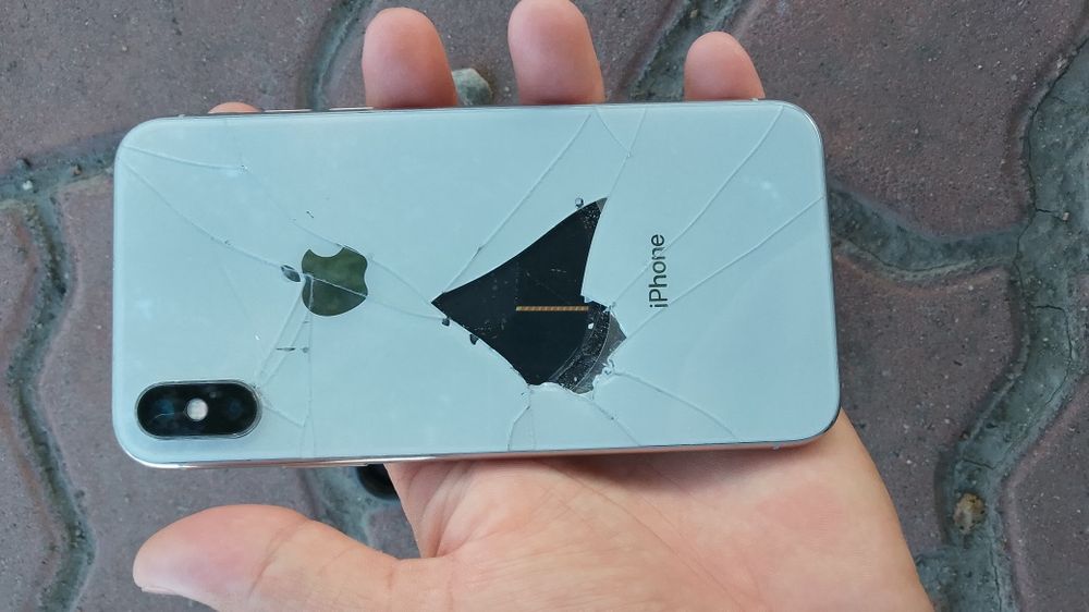 Продам айфон х 64г