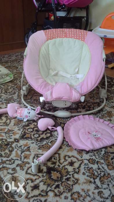Scăunel balansoar pentru bebe Chipolino Pink