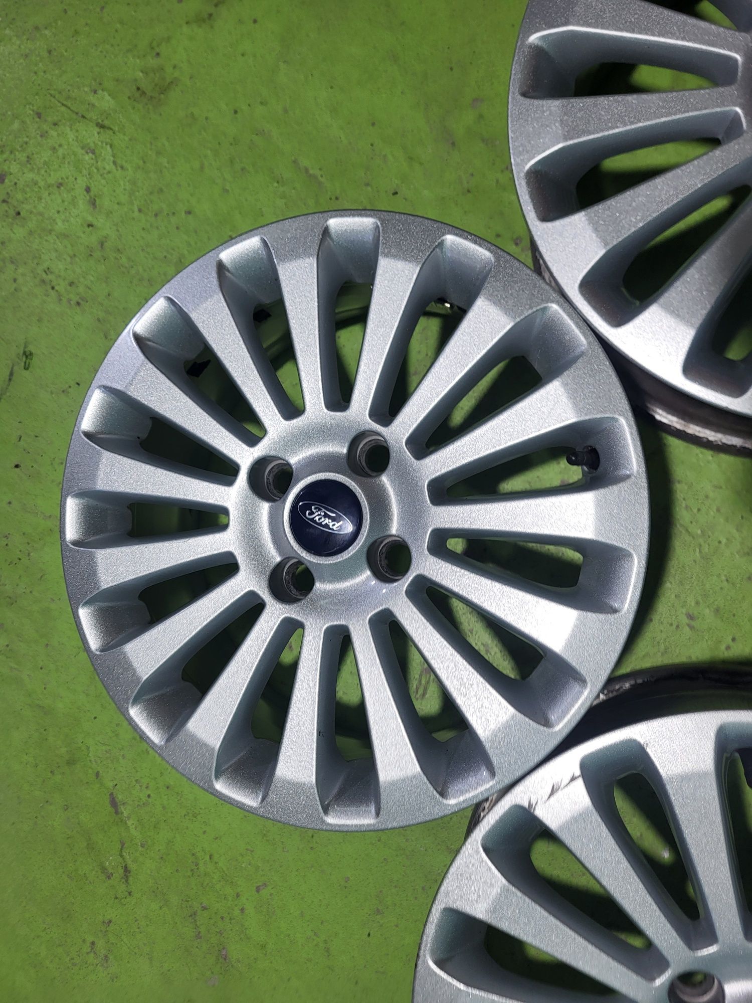 16 4x108 Ford fiesta лети джанти 4х108 форд фиеста