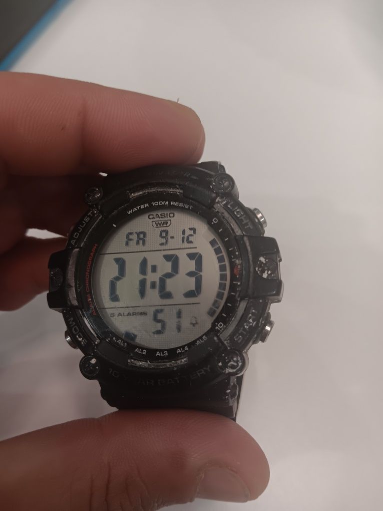Часовника CASIO AE-1500WH