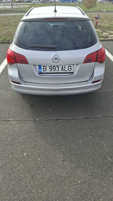 Opel Astra J Sports Tourer