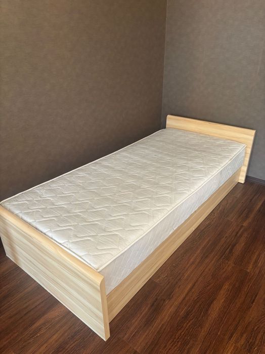 Единично легло с място за съхранение