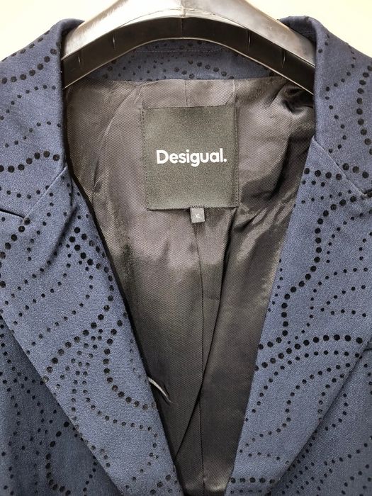 Дамско елегантно сако