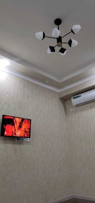 Сдаётся кв ор-р Чайхана Салом 2/2/4 ул Буюк Ипак Йули 337*