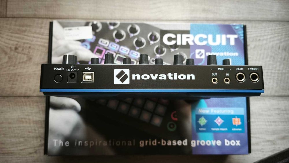 Novation Circuit Groove box Synthesizer Drum machine Garanție