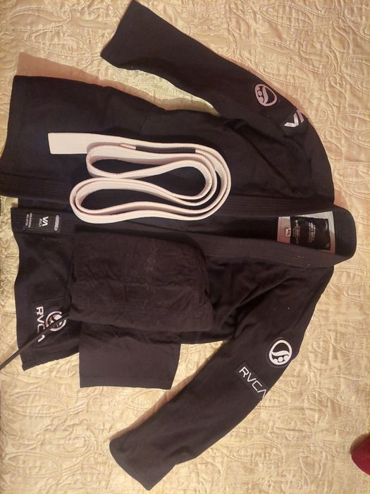 Кимоно для спорта (джиу-джитсу)