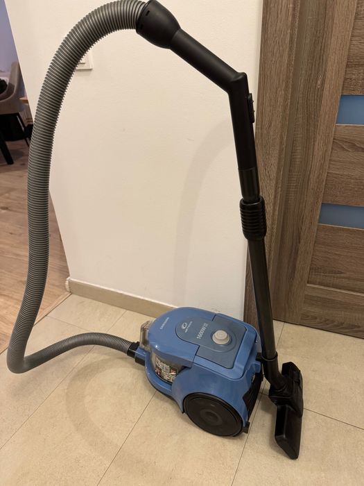 Aspirator Samsung, fara sac, 1600W