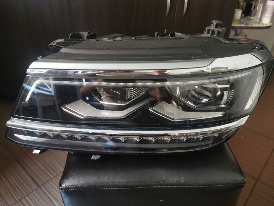 Far stânga vw tiguan an 2017