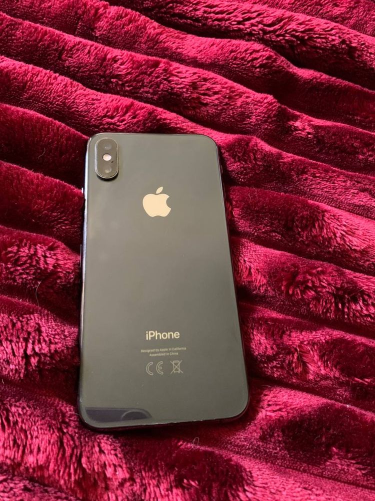Iphone xs black 64gb