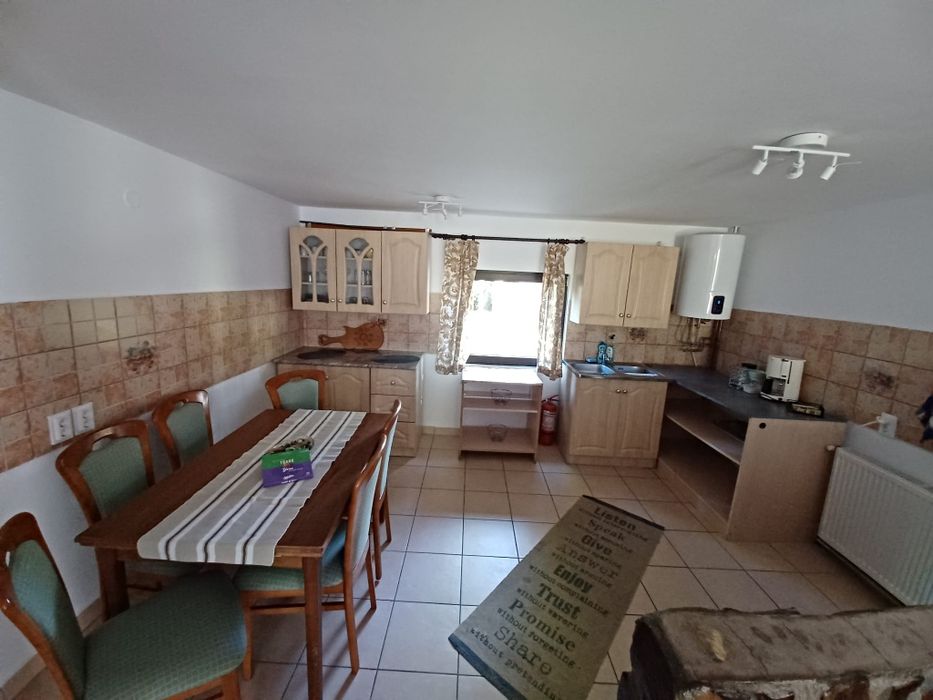 Inchiriez cabana la Campul Cetatii cu Ciubar