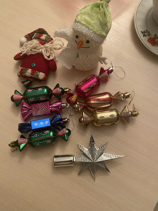 Продам елочные игрушки разные