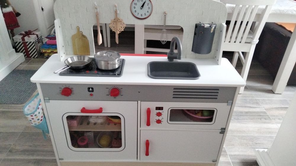 Vând bucătărie cu bar 2 in 1